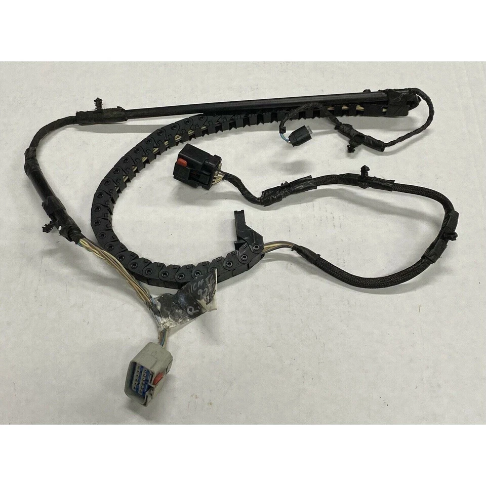 2011 Chrysler Town Country Right Sliding Door Wire Harness Track 68078886AB - Image 1 of 4
