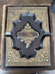 Antique Holy Bible Illustrated References Edition 1882 Bradley, Garretson & Co - Picture 1 of 20