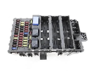 Caja de fusibles cabina conductor Honda Accord Lx 2013-2014 2,4 L 38200-T2a-A01 Foto 1 de 4
