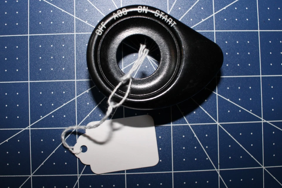 2001-2004 Chevrolet Malibu ignition bezal - Image 1 of 1