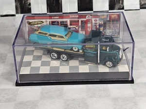 1:64 Hot Wheels LE Elwood's Garage 1938 38 Ford COE Flatbed Car Hauler 50 Buick - Picture 1 of 11