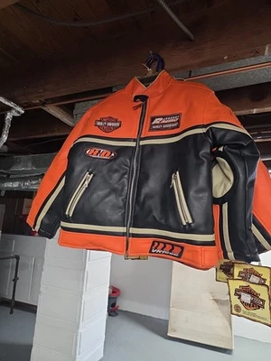Chaqueta de carreras de cuero Harley Davidson talla 6 niños negra naranja Foto 1 de 4