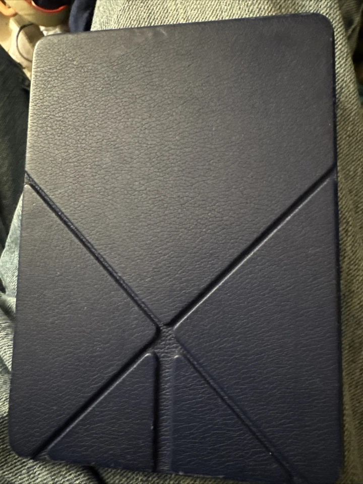 Amazon Kindle Voyage 7th Gen eReader 4GB Wi-Fi 6-inch - Image 1 of 2