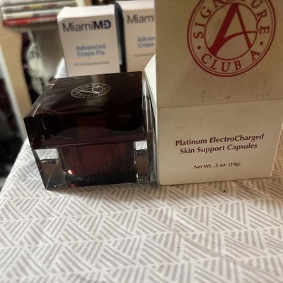 Cápsulas de soporte para la piel electrocargadas Signature Club A de Adrienne Platinum .5 OZ Foto 1 de 4