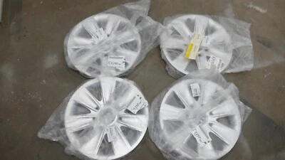 BMW Wheel Cover 16" 'Set of 4' 36136777786 - Image 1 of 3