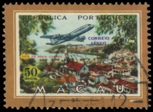 MACAU C16 - Plane over Bay of Grand Beach "Airmail" (pb45933) - Picture 1 of 1