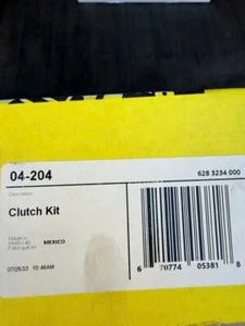 OEM LuK Clutch Kit 1999-2007 Chevrolet GMC Silverado Sierra 1500 04-204 - Picture 1 of 1