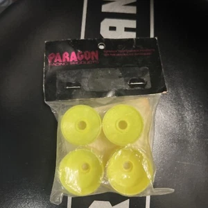 Vintage Paragon 1/12th Scale Fluorescent Wheel Set For 2-hole Rear Hubs RC12 - Picture 1 of 3
