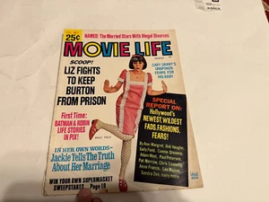 Vintage movie life magazine august 1966-batman and robin-sally field-adam west - Imagen 1 de 1
