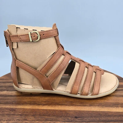 Sandalias Born para mujer 7 M cuero marrón claro gladiador planas tiras hebilla con cremallera Foto 1 de 4