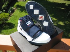 Lebron zoom soldier III 3 blue sz 9 DS Super Rare
