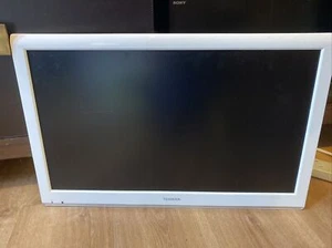 Toshiba 23DL934B 23” LCD Colour TV - Picture 1 of 7