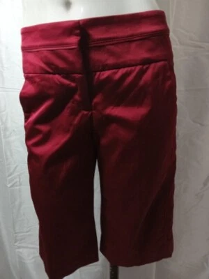 Bermudas capri Bebe VINTAGE para mujer rojo oscuro elegantes talla 4 bolsillos de tiro midi Foto 1 de 4