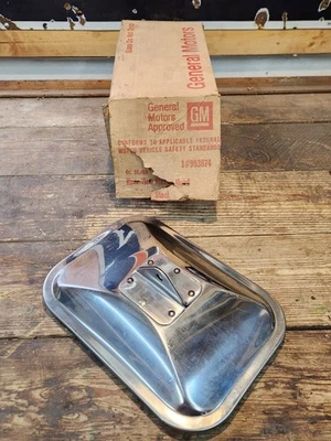 NOS GM 1971 1973 Chevrolet C-10 C-20 Pick Up Truck 74 77 G 10 20 Van Side Mirror - Image 1 of 4