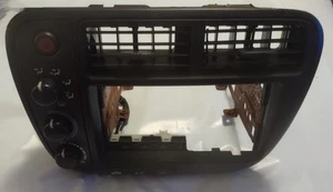 ⭐ 1999-2000 HONDA CIVIC OEM RADIO/ CLIMATE CONTROL BEZEL **MINT!!** ALL CLIPS! ⭐ - Picture 1 of 10