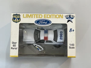 NEW Gearbox 1:43 03' Ford Crown Victoria Philadelphia Police Car Limited Edition - Picture 1 of 10
