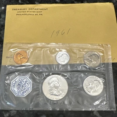 1961 P Silver Mint Set In Envelope And Cellophane Beautiful Coins Bright - Image 1 of 4