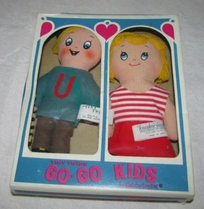 RARE MINT IN BOX VINTAGE GO GO KIDS DOLLS TINY TWINS KNICKERBOCKER - Picture 1 of 4