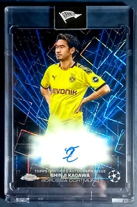 SHINJI KAGAWA 2023-24 TOPPS CHROME UEFA BLACK LAZER AUTO #BLA-SK 87/150 DORTMUND - Bild 1 von 2