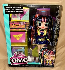 LOL SURPRISE OMG VICTORY FASHION DOLL w/ Surprises & Accessories NEW - Picture 1 of 2