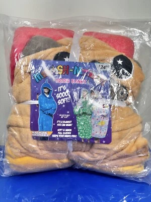Moosh Moosh Kids Pullover Hooded Blanket Full Sleeve 23" x 27" Pug Dog - Image 1 of 3