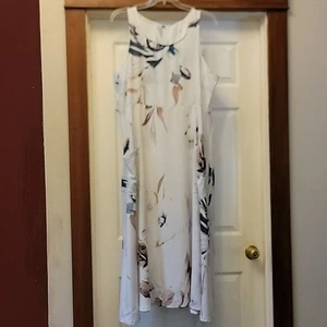 Maxikleid Aquarell weiß mit bunten ärmellos XXL - Bild 1 von 16