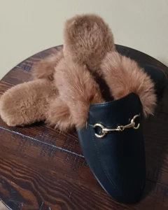 Womens Size 39 Fur Lined Mules, Same As A 8/8.5 In U.S. - Picture 1 of 4