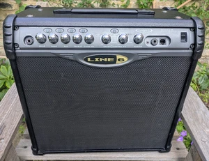 LINE 6 SPIDER 30 - 30 WATT  AMP COMBO WITH EFFECTS - SEE DESCRIPTION - Picture 1 of 5