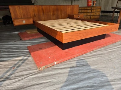 Danish modern,vintage,teak ,platform bed,full size - Image 1 of 4