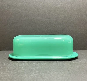 Tupperware Green Domed Butter Dish One Stick Capacity 7” Long - Picture 1 of 5