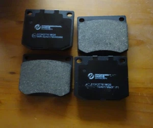 SAAB 900 CLASSIC  79 - 87 BRAKE PADS  FRONT  FOR FRONT HANDBRAKE EQUIPPED CARS - Picture 1 of 2