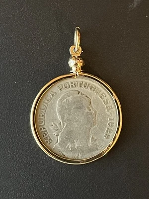 Moneda de 1 Escudo Portugal 1929 alojada en bisel dorado Foto 1 de 4