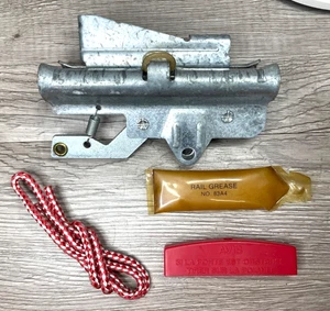 Craftsman 41A3489 Chamberlain Chain Drive Garage Door Opener Carriage Trolley - Picture 1 of 4