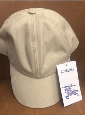 Gorra Burberry caqui nueva con etiquetas $480 USD Foto 1 de 4