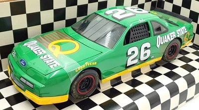 Ertl 1/18 Scale Diecast 7577 - Ford Thunderbird Quaker State #26 NASCAR - Immagine 1 di 4