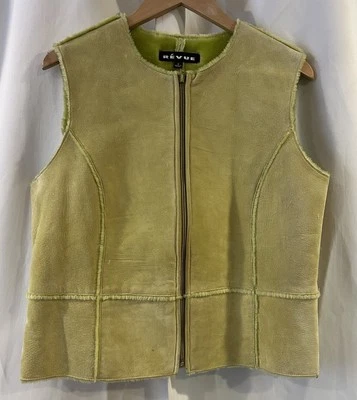 Clothes By Revue Women’s Green Suede Sleeveless Classic Full-Zip Vest Size 12 - Image 1 of 4