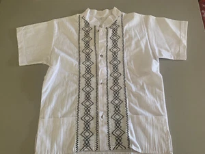 Boy's Embroidered Short Sleeve Wedding Baptism Kids Button-Up Guayabera Size 14 - Picture 1 of 3