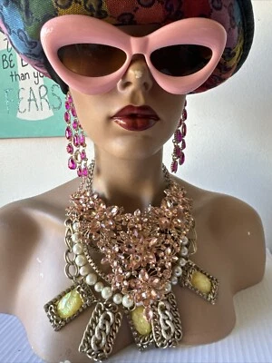 ROSE 🌹 GOLD CHUNKY Necklace EXQUISITE JEWELS 💎 STATUS NECKLACE (19) - Image 1 of 4