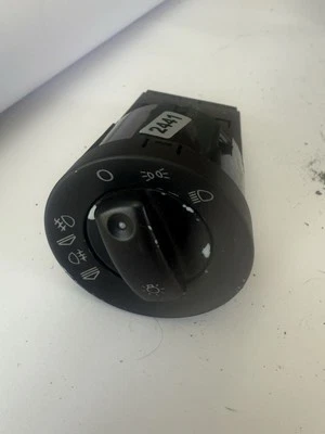 Faro antiniebla Audi a4 2004-2007 Q8-430 interruptor control OEM 8E0941531A Foto 1 de 4