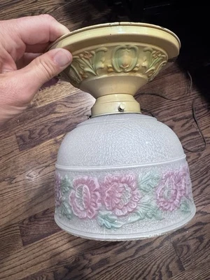 Antiguo accesorio de lámpara de techo años 20 cortinas de vidrio en relieve pasteles pintura inversa sujetador Foto 1 de 4