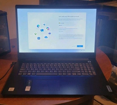 Lenovo IdeaPad 3-17IIL05 17.3"  i5-1035G1 8GBRAM 1TB SDD Windows 11 - Image 1 of 4