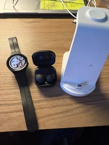 Samsung Bundle - Picture 1 of 4