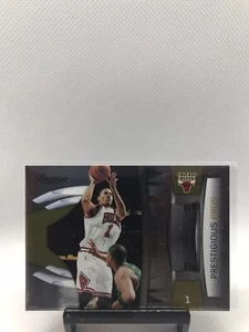 2009-10 Prestige #48 Derrick Rose Pres Pres Gold/100 Chicago Bulls - Imagen 1 de 2