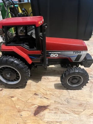 Case/IH 7250 Magnum Tractor w FWA Mark 50 Edition 1/16 Scale by Ertl - Image 1 of 3