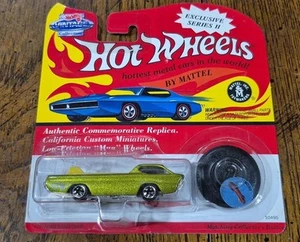 Hot Wheels Redline Deora 10495 Vintage Collection Olive Green Car With Boards. - Afbeelding 1 van 10