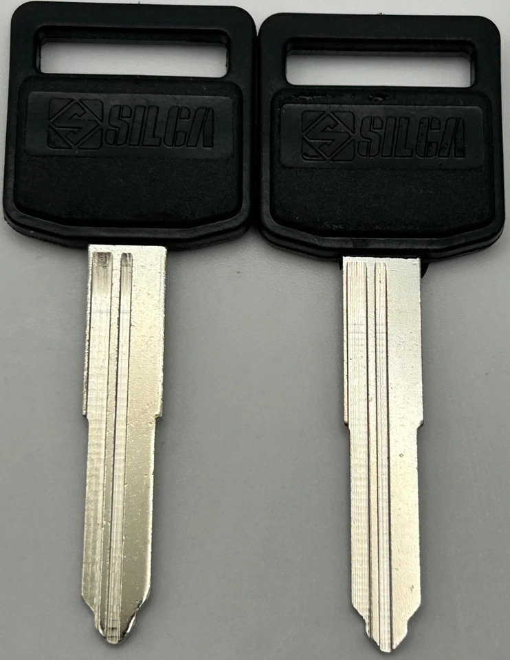 2 llaves en blanco Suzuki Burgman 150 400 650 DL1000 DR650R DR650RS DR650RSE GSX Foto 1 de 3