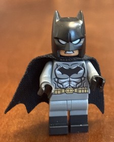 LEGO Batman Minifigure Classic 2006 Light Gray Suit 7780 7779 7782 With Cape