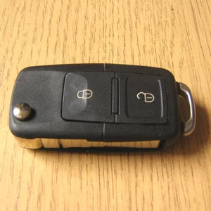 Replacement 2 Button Remote Flip Key FOB Case for VW Golf mk4 Bora Polo Passat - Picture 1 of 2