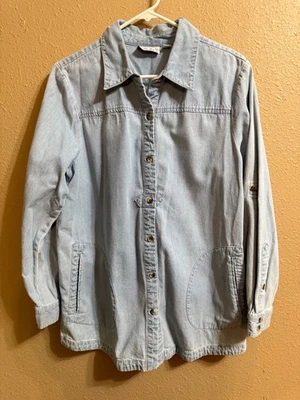 CAMISA JOAN RIVERS DENIM BOYFRIEND BOTÓN TALLA MEDIANA. LAVADO LIGERO LENGÜETA ENROLLABLE LARGA SLV Foto 1 de 4