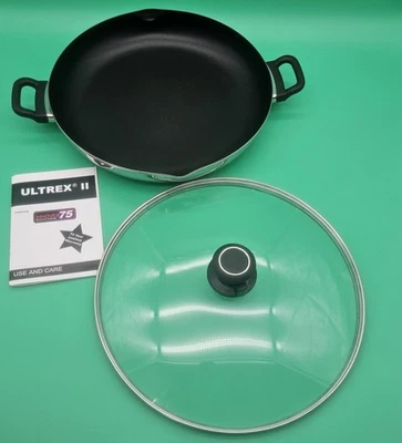 Ultrex II Innovex 14" Mega Pan With Spouts And Lid (New) - Image 1 of 4